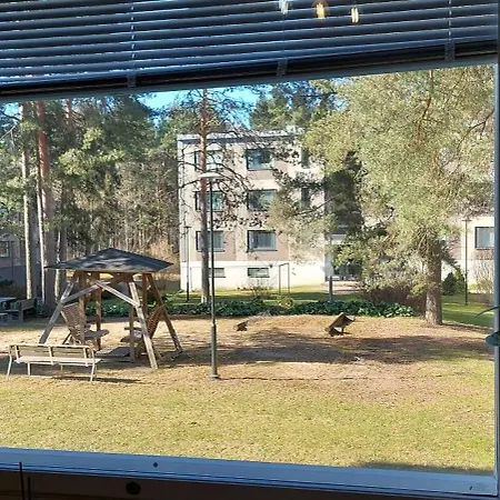 Peaceful And Furnished 80m2 3-room With Free Parking Huoneisto