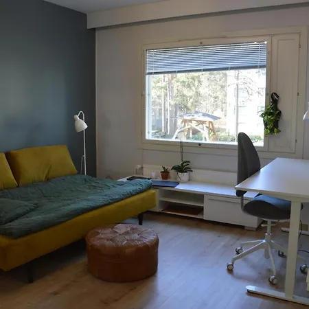 Peaceful And Furnished 80m2 3-room With Free Parking Huoneisto *
