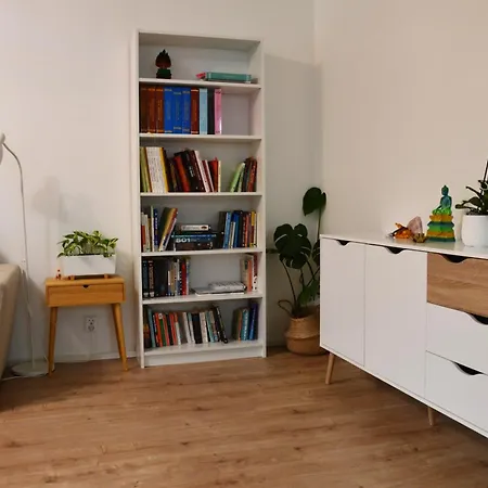 Peaceful And Furnished 80m2 3-room With Free Parking *
